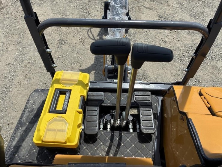 2025-sdlanch-sdle20-hydraulic-excavator-image-19