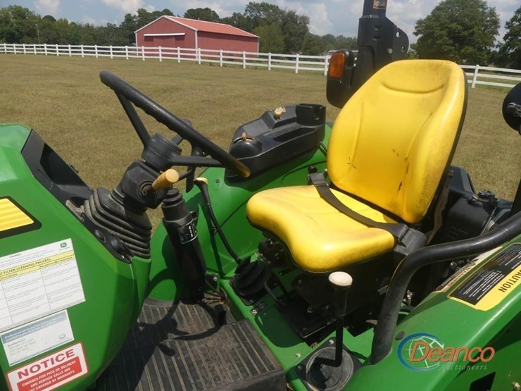 2018-john-deere-5075e-image-12