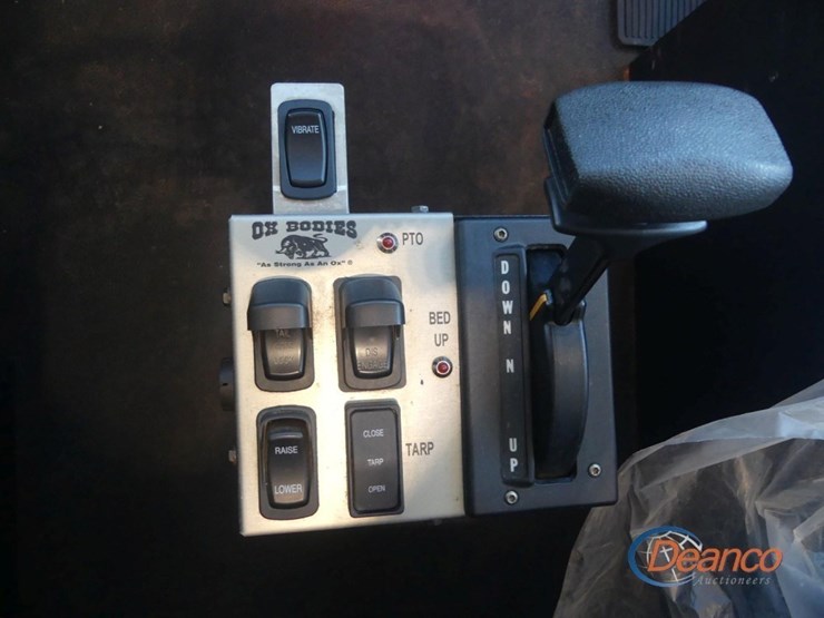 2024-kenworth-t880-image-24