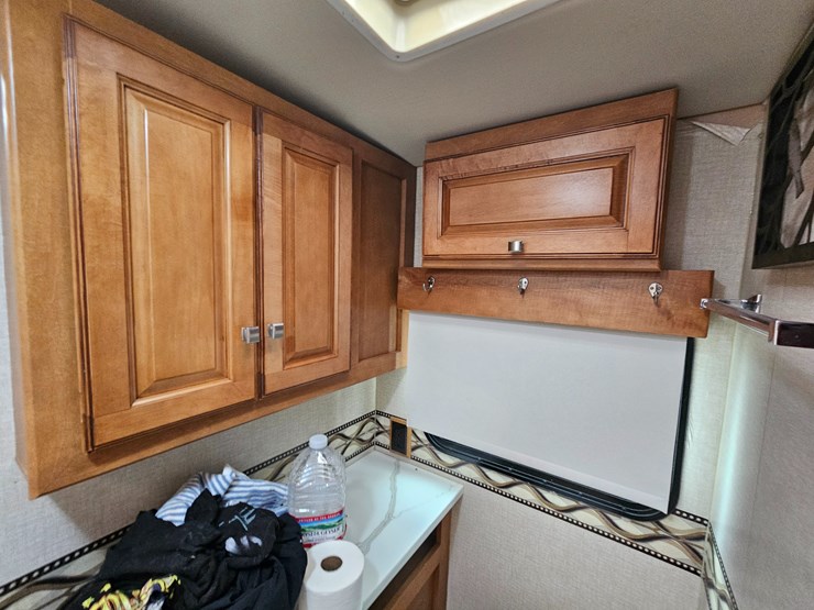 #21543-•-2014-ford-f53-motorhome-image-77
