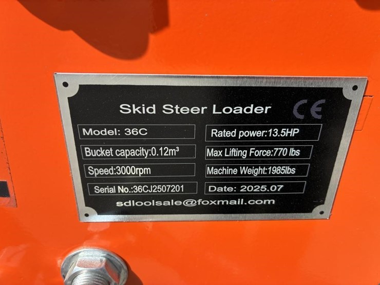 2025-sdlool-sl36c-skid-steer-loader-image-12