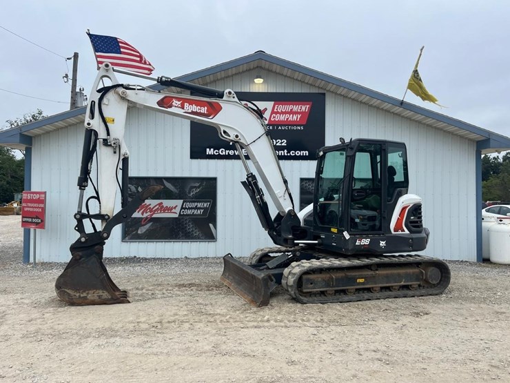 2022-bobcat-e88-image-1