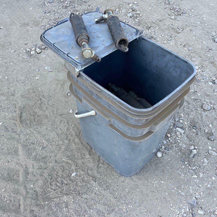 Springs For 12 Row White Planter