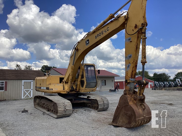 1996-deere-690e-lc-image-10
