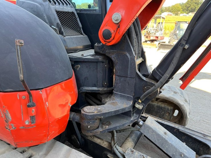 2015-kubota-kx080-4-image-26
