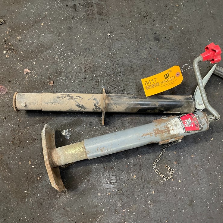#8417 • (2) Trailer Jacks