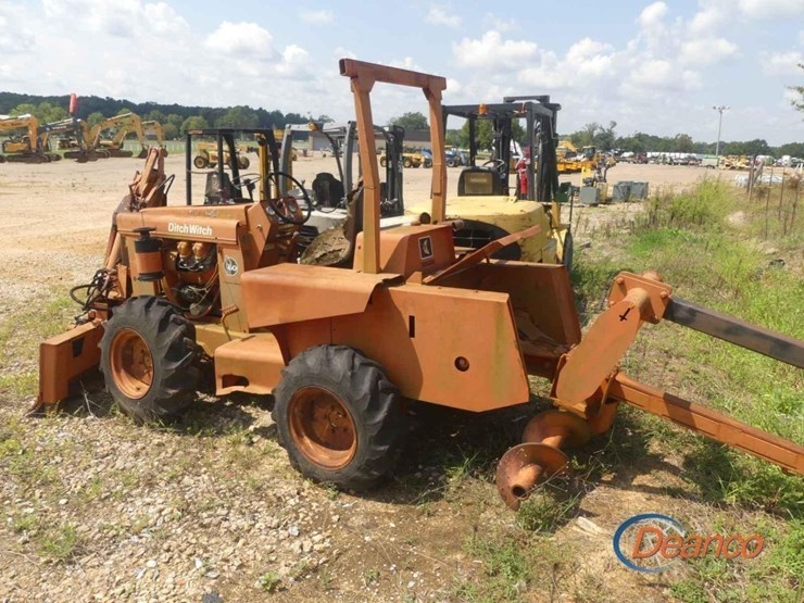 ditch-witch-r60-image-3