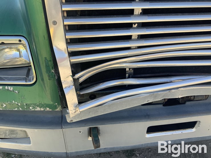 1995-freightliner-fld112-image-11