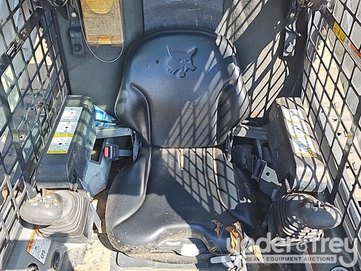 2014-bobcat-t650-image-24