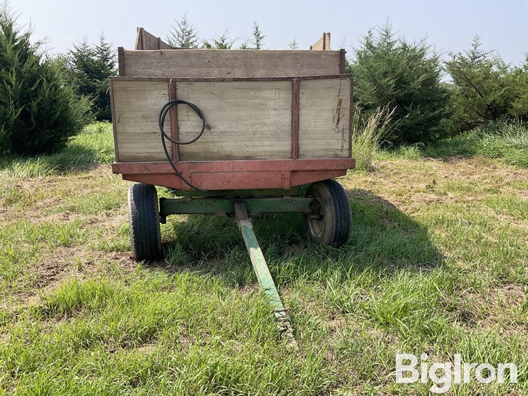 john-deere-1064-image-2