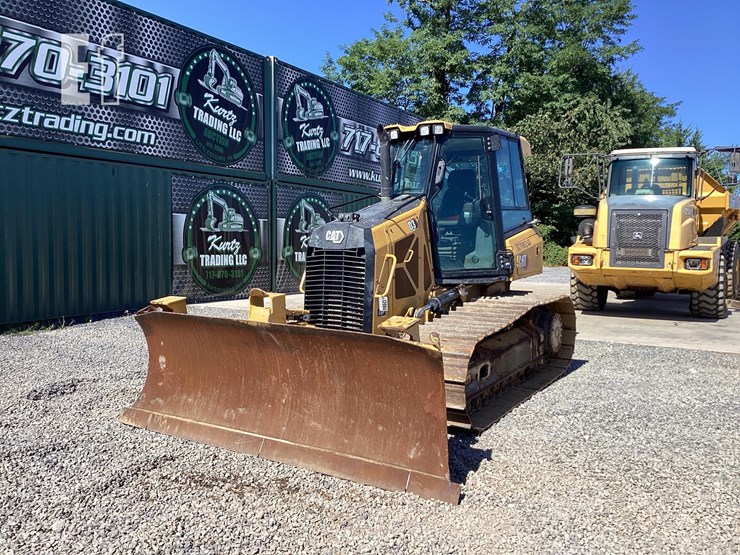 2020-caterpillar-d3-lgp-image-8