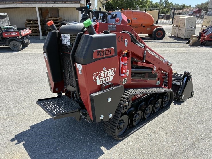 2025-stag-tl-425-skid-steer-track-loader-image-3