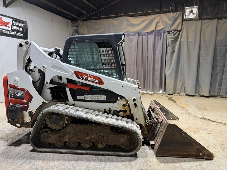 2021-bobcat-t595-image-6