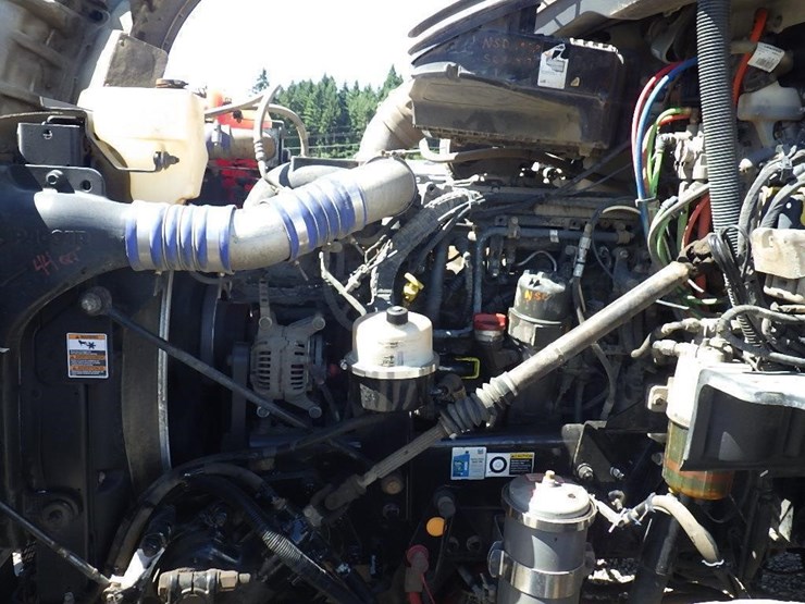 2017-kenworth-t880-image-17