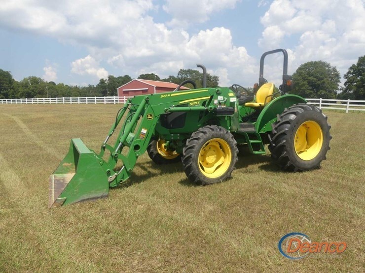 2018-john-deere-5075e-image-17