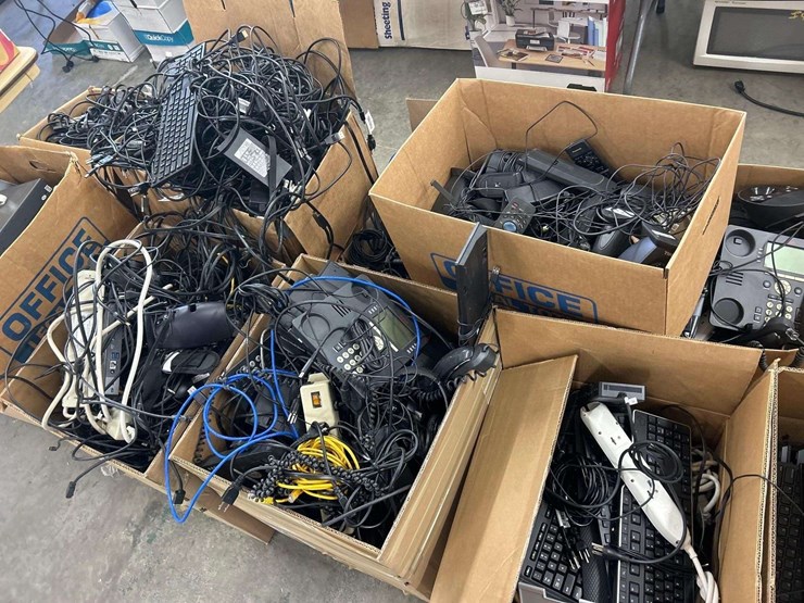 23-boxes-of-misc-tech-image-5