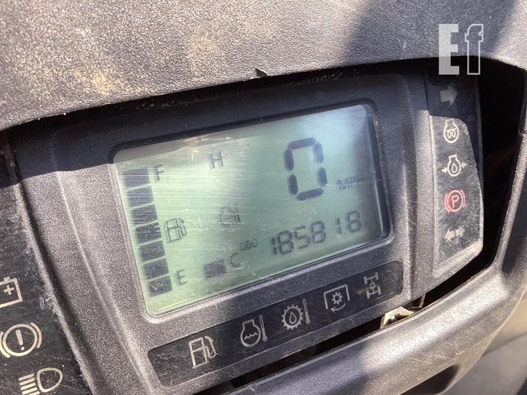 2008-kubota-rtv900-image-10