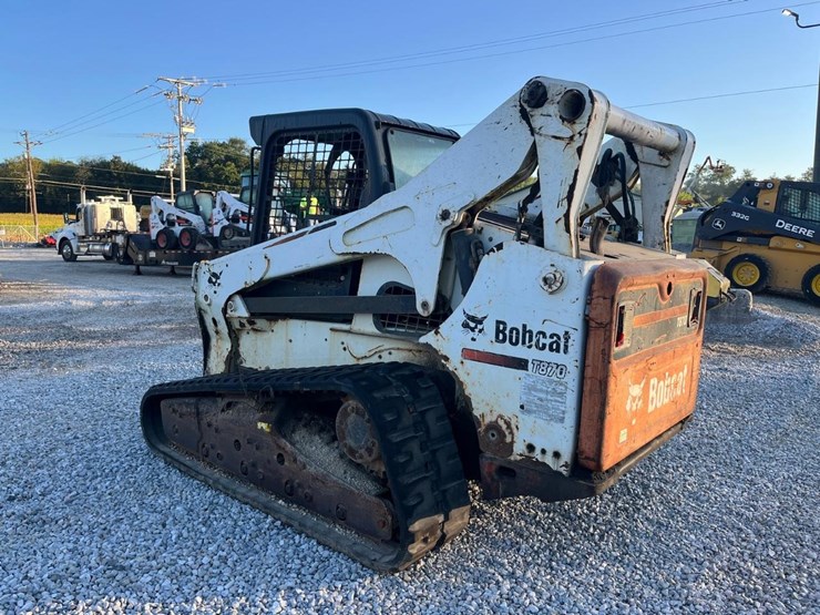 2012-bobcat-t870-image-3