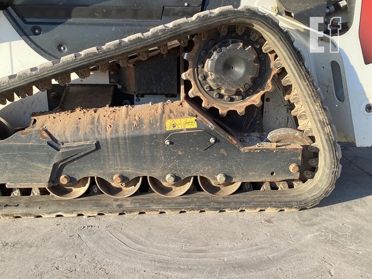 2023-bobcat-t64-image-10