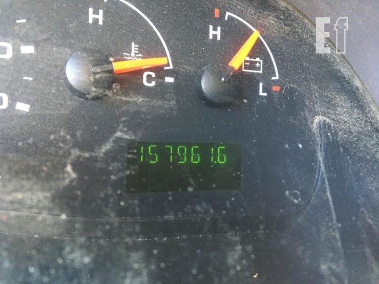 2004-ford-e250-image-5