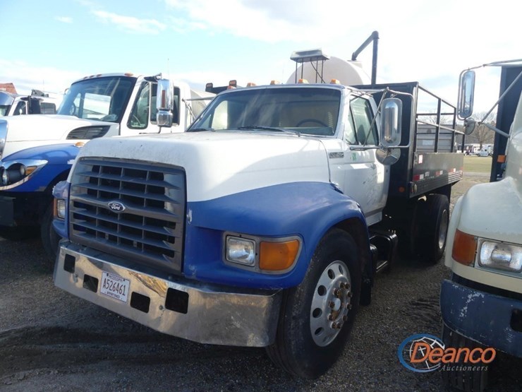 1995-ford-flatbed-truck,-s/n-1fdwf80cxsva18105-(inoperable):-s/a,-6-sp.,-water-tank-w/-pump,-odometer-shows-120k-mi.-image-16