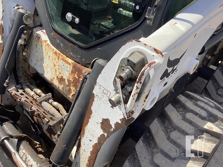 2012-bobcat-s630-image-11