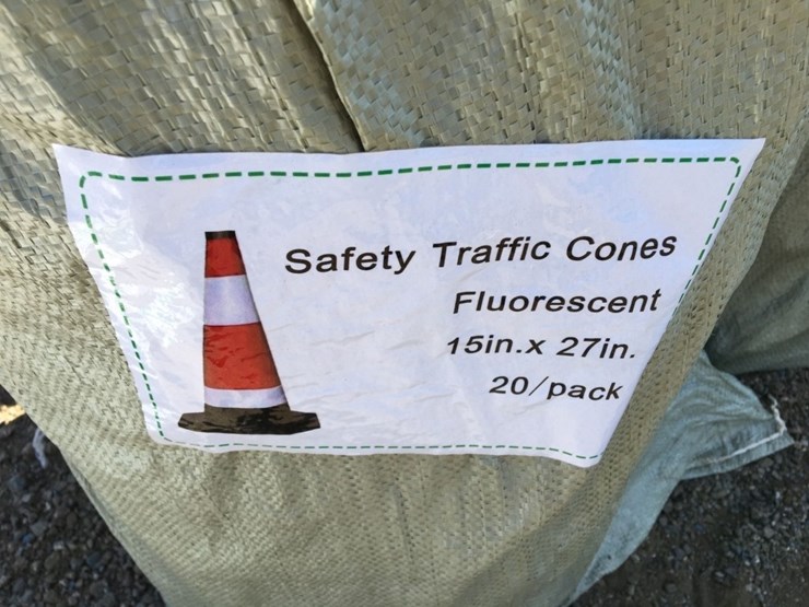 (20)-unused-fluorescent-safety-traffic-cones.-image-2