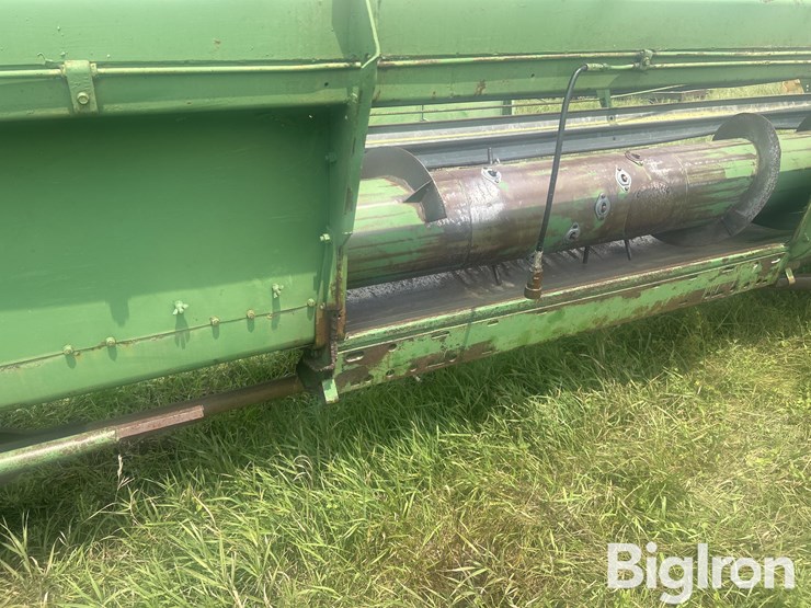 john-deere-224-image-12