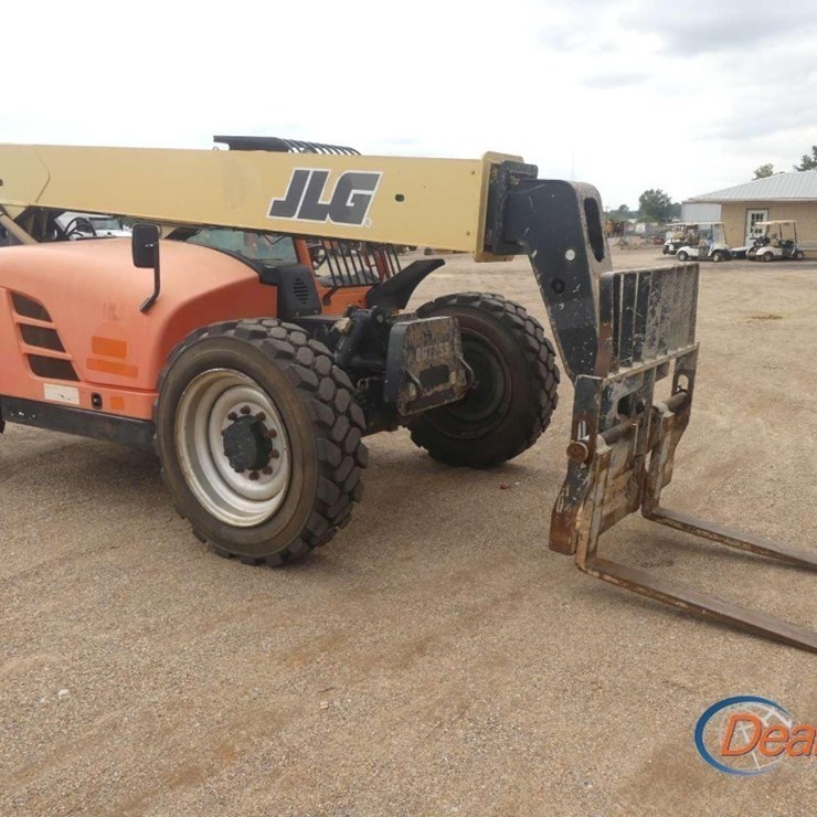 2015 JLG G6-42A