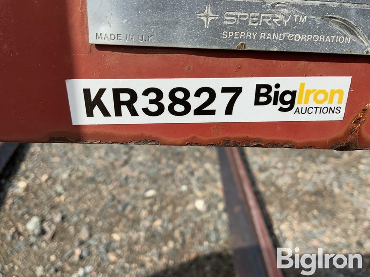 new-holland-80-image-15