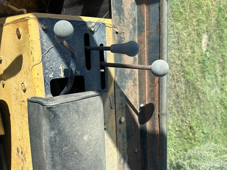 komatsu-d31p-17-image-25