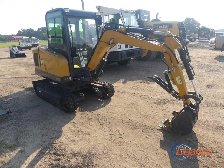 2025-agt-my50r-mini-excavator,-s/n-2025x0000139:-c/a,-blade,-rubber-tracks,-hyd.-thumb,-1-hr-image-1