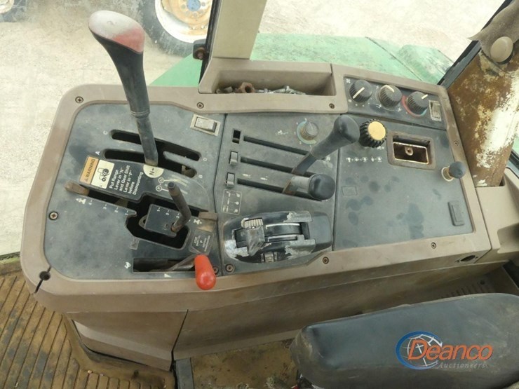 john-deere-7400-image-11