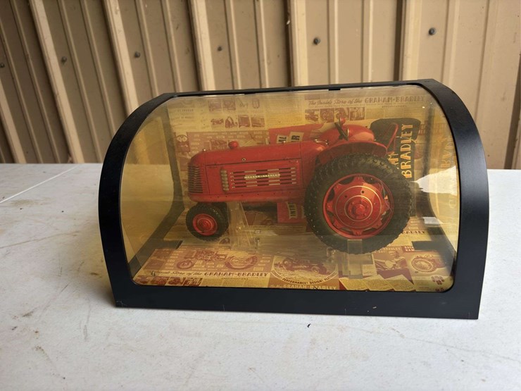 1/16-1937-graham-bradley-row-crop-tractor-dcp-image-1