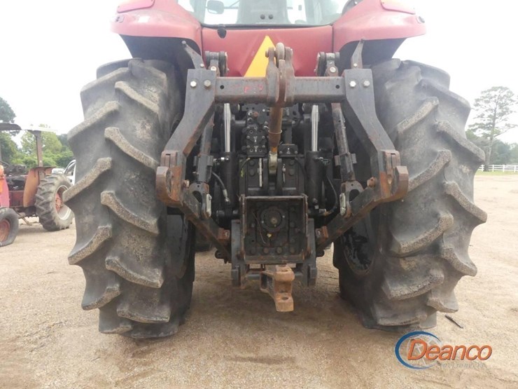 2014-case-ih-magnum-235-image-3