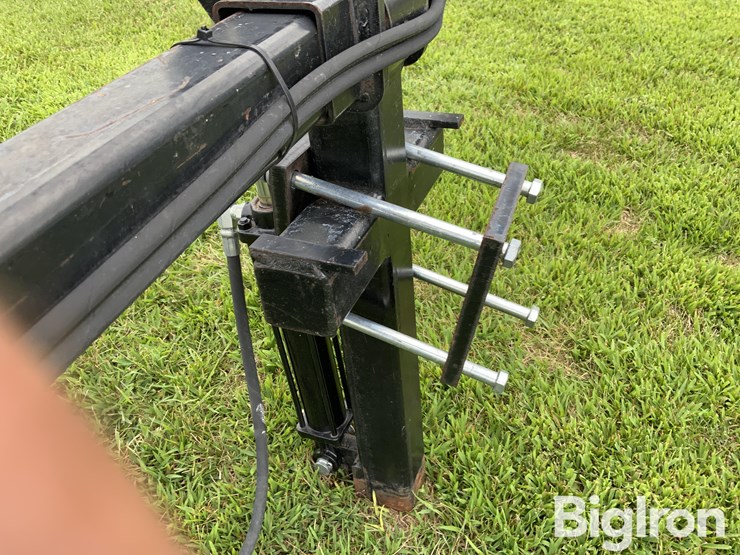 2019-john-deere-16-image-17