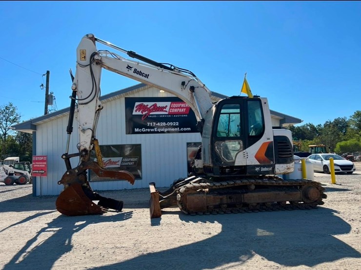 2020-bobcat-e145-image-1