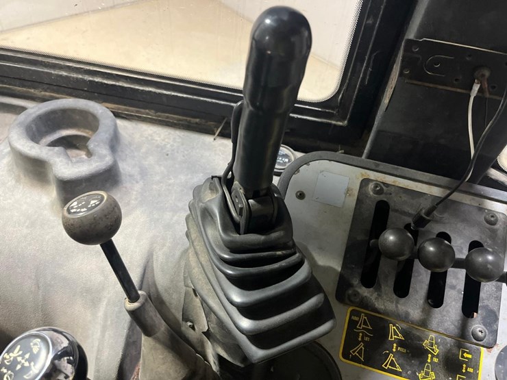 jcb-2cx-image-28