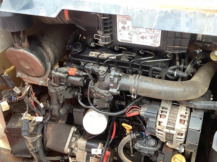 2022-bobcat-t595-image-13