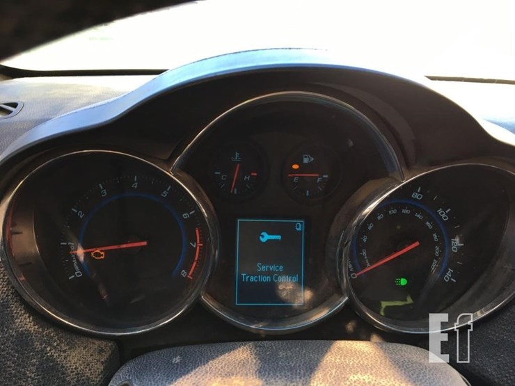 2011-chevrolet-cruze-image-6
