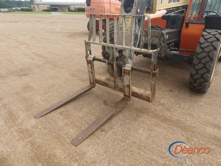 2015-jlg-g6-42a-image-7