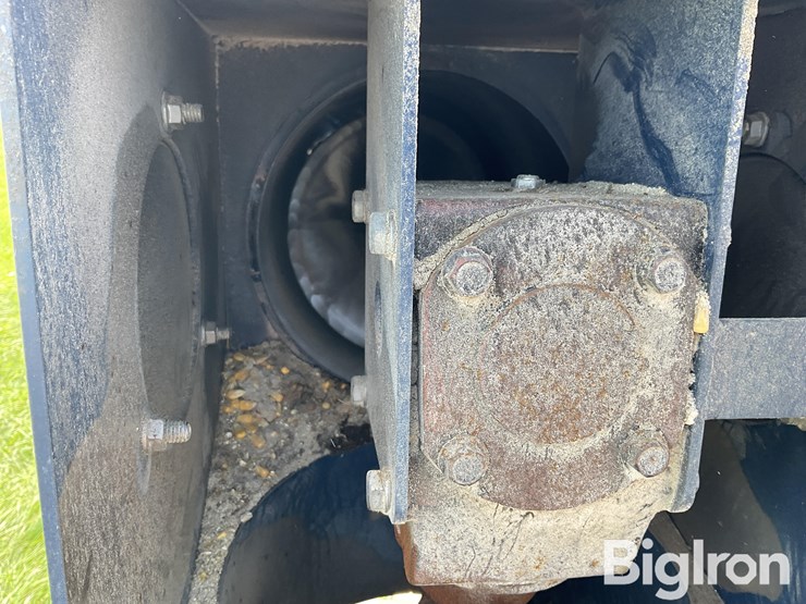 harvest-international-h1082-image-14