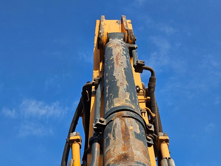 #21999-•-2020-hyundai-hx220lc-excavator-image-84