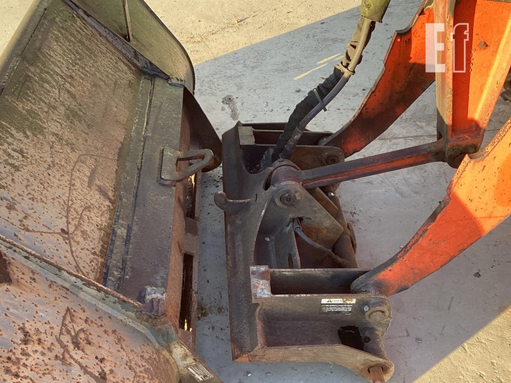 2003-kubota-r520s-image-10