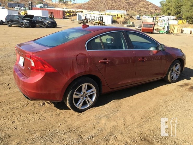 2014-volvo-s60-t5-image-3