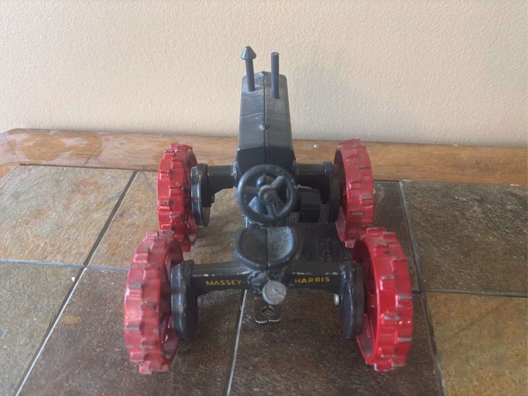 massey-ferguson-16-image-8