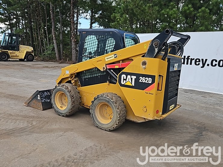 2018-caterpillar-262d-image-4