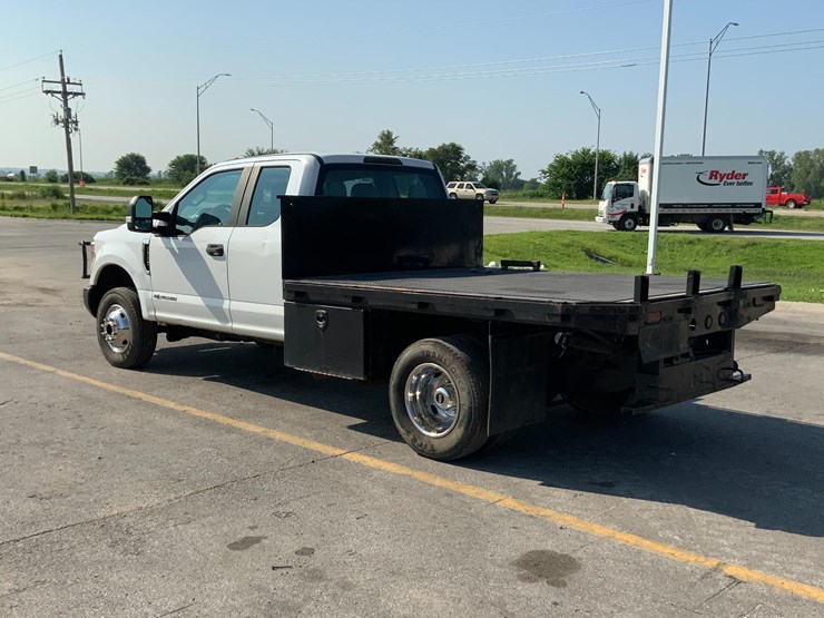 2017-ford-f350-xl-image-9