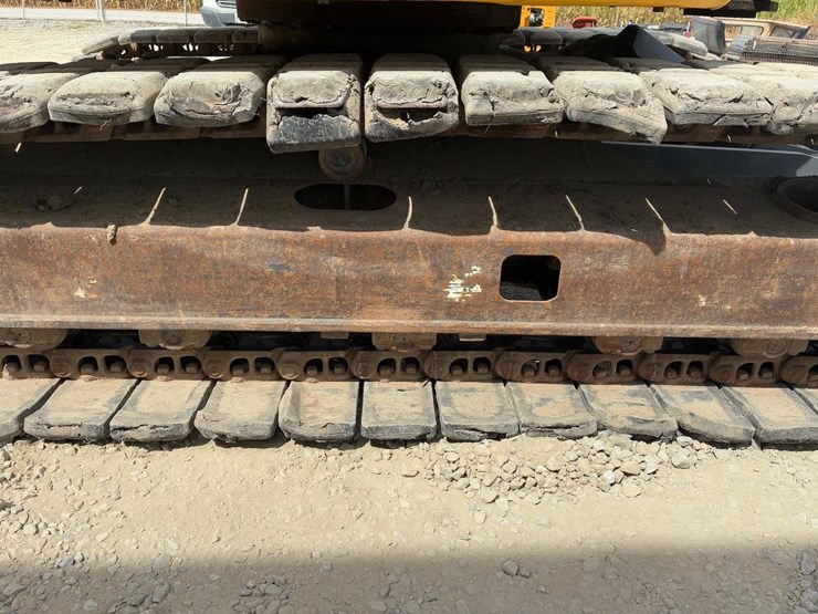 komatsu-pc78mr-6-image-21