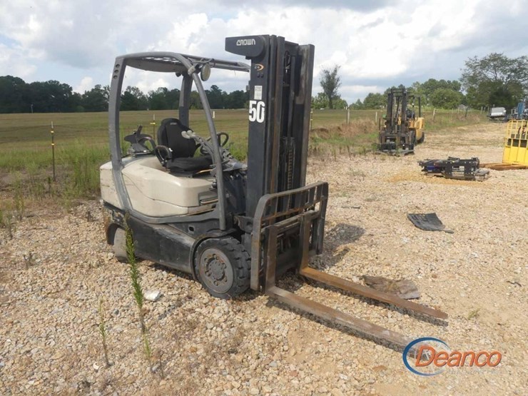 crown-c5-forklift-(salvage)-image-1